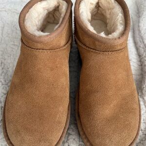 UGG CLASSIC MINI PLATFORM BOOTS CHESTNUT - WOMEN’S